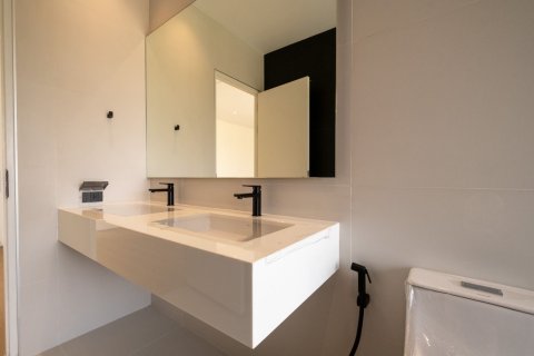 Villa in Chiang Mai, Thailand 4 bedrooms № 160018 - photo 25