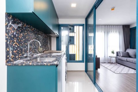 Condo in Khlong Toei, Bangkok, Thailand, 2 bedrooms № 142354 - photo 9