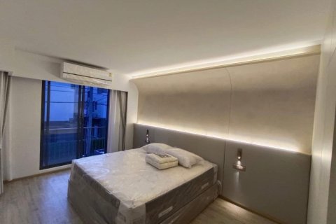 Townhouse in Suan Luang, Bangkok, Thailand 3 bedrooms № 159560 - photo 3