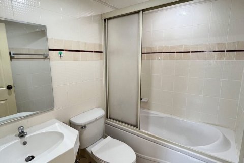 Кондоминиум с 2 спальнями в Ян Наве, Бангкок, Таиланд № 135400 - фото 14