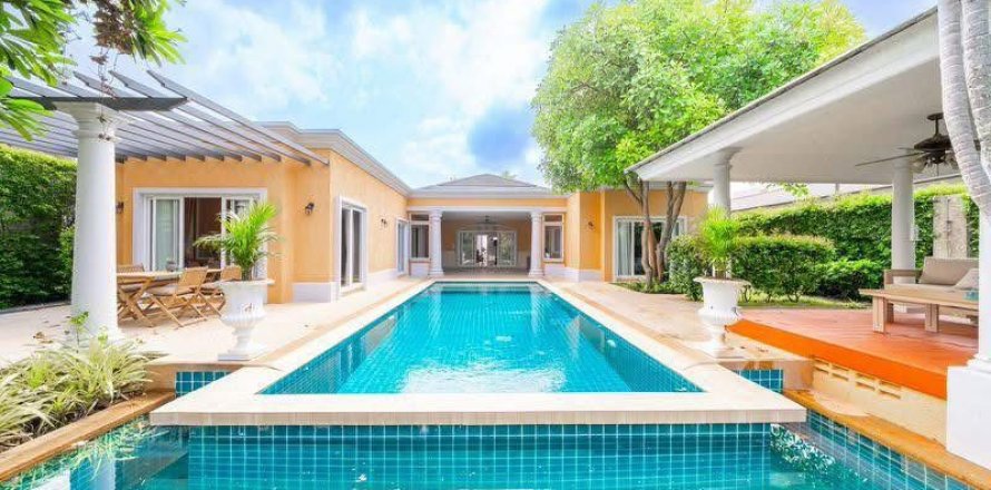 Chalet de 4 dormitorios en Pattaya, Tailandia № 173937