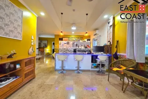 Casa de 3 dormitorios en Pattaya, Tailandia № 213335 - foto 17