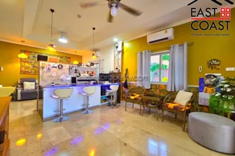 Casa de 3 dormitorios en Pattaya, Tailandia № 213335 - foto 16