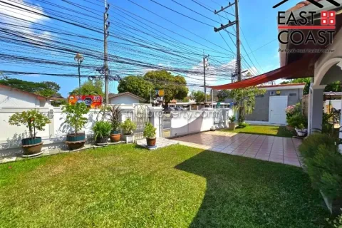 Casa de 3 dormitorios en Pattaya, Tailandia № 213335 - foto 5