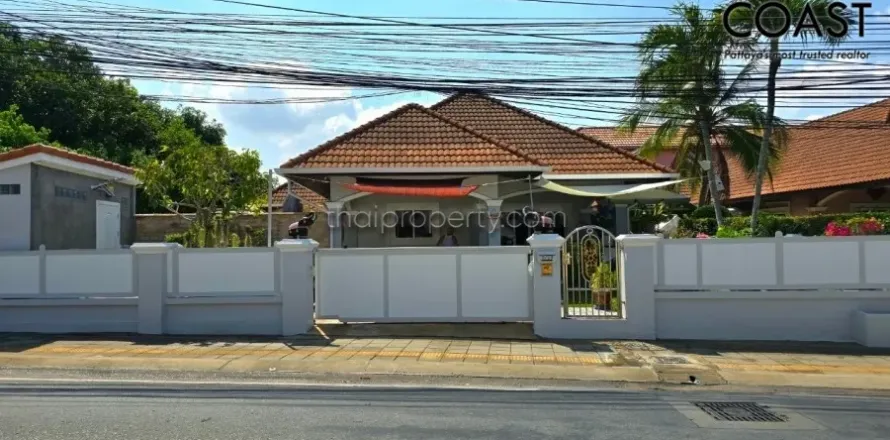 Casa de 3 dormitorios en Pattaya, Tailandia № 213335