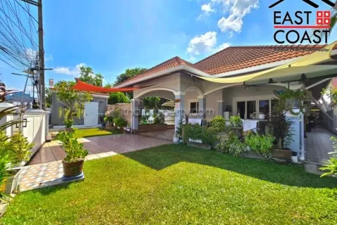 Casa de 3 dormitorios en Pattaya, Tailandia № 213335 - foto 7