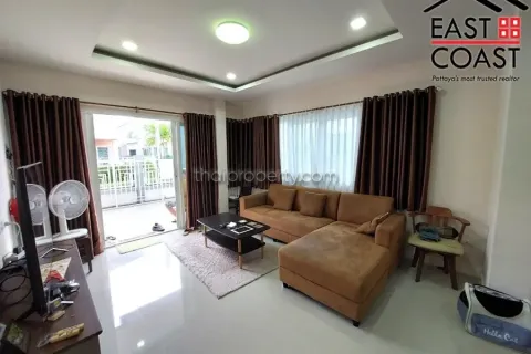 Casa de 3 dormitorios en Pattaya, Tailandia № 213338 - foto 4