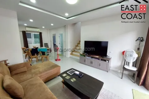 Casa de 3 dormitorios en Pattaya, Tailandia № 213338 - foto 2