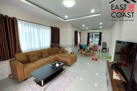 Casa de 3 dormitorios en Pattaya, Tailandia № 213338 - foto 3