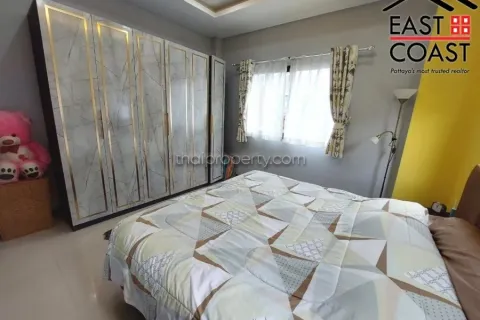 Casa de 3 dormitorios en Pattaya, Tailandia № 213339 - foto 4