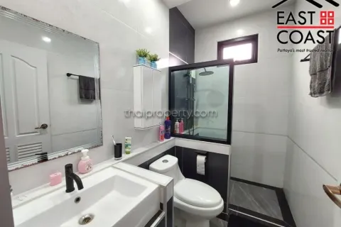 Casa de 3 dormitorios en Pattaya, Tailandia № 213339 - foto 16