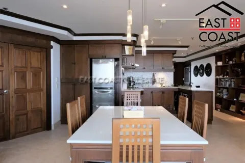 Condominio de 2 dormitorios en Jomtien Beach, Pattaya, Tailandia № 213334 - foto 3