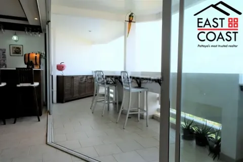 Condominio de 2 dormitorios en Jomtien Beach, Pattaya, Tailandia № 213334 - foto 14