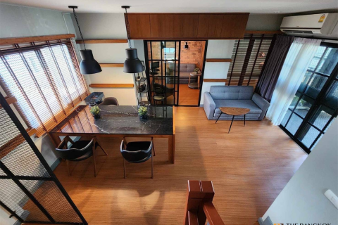 House in Bangkok, Thailand 5 bedrooms № 189485