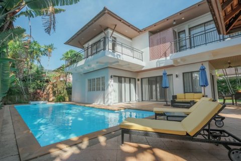Villa in Kathu, Thailand 4 bedrooms № 161869