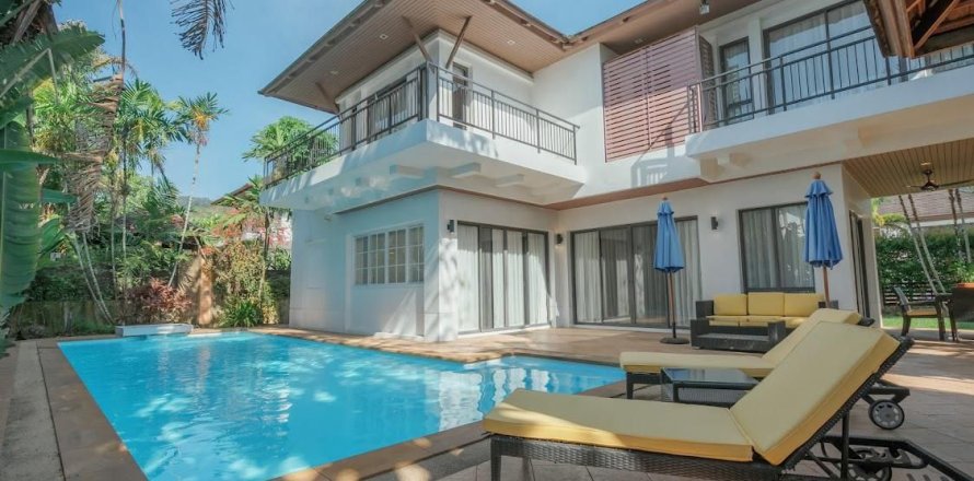 Villa in Kathu, Thailand 4 bedrooms № 161869