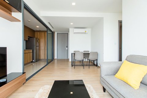 Condo à Watthana, Bangkok, Thaïlande, 2 chambres  № 161865 - photo 2