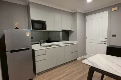 Студия в кондо в Ваттхане, Бангкок, Таиланд № 161863 - фото 5