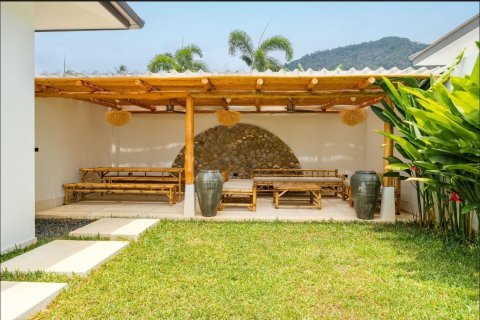 Villa in Ko Samui, Thailand 3 bedrooms № 161868 - photo 25