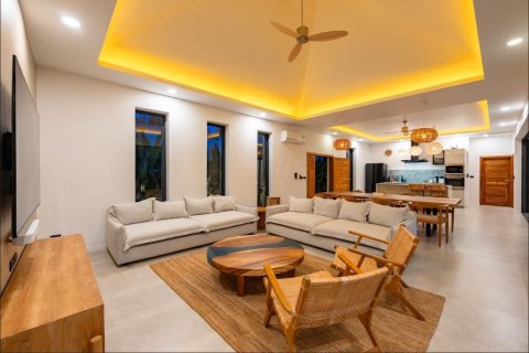 Villa in Ko Samui, Thailand 3 bedrooms № 161868 - photo 14