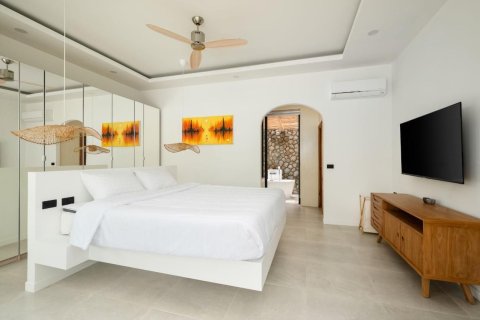 Villa in Ko Samui, Thailand 3 bedrooms № 161868 - photo 15
