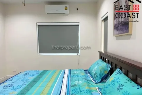 Casa de 7 dormitorios en Pattaya, Tailandia № 213371 - foto 16