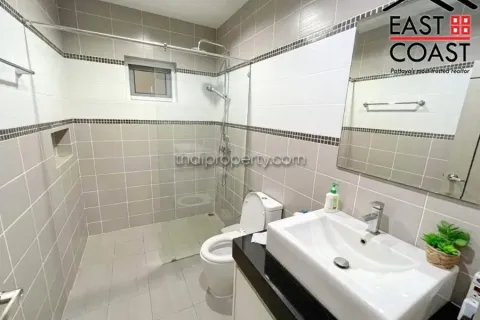 Casa de 7 dormitorios en Pattaya, Tailandia № 213371 - foto 22