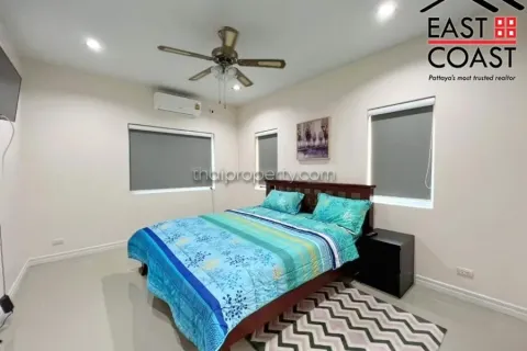 Casa de 7 dormitorios en Pattaya, Tailandia № 213371 - foto 15