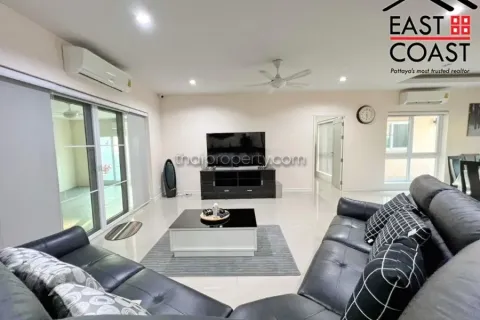 Casa de 7 dormitorios en Pattaya, Tailandia № 213371 - foto 10