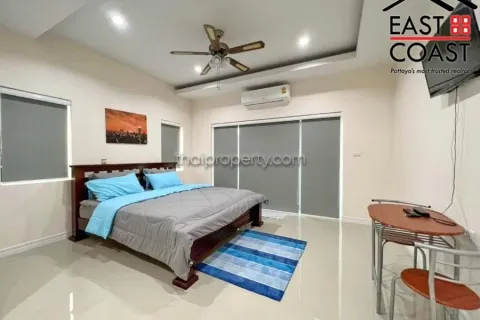 Casa de 7 dormitorios en Pattaya, Tailandia № 213371 - foto 20