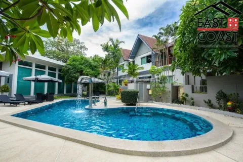 Casa de 4 dormitorios en Jomtien Beach, Pattaya, Tailandia № 213368 - foto 22