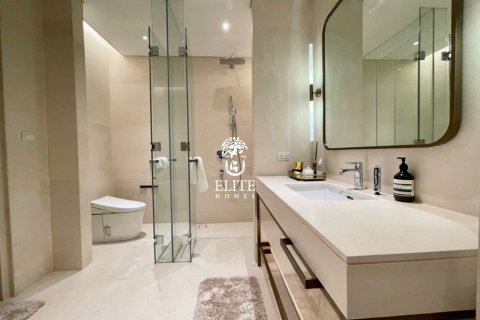 Condo in Pathum Wan, Bangkok, Thailand, 2 bedrooms  № 133978 - photo 26