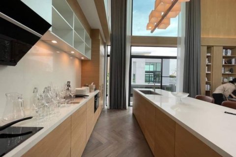 Villa in Saphan Sung, Bangkok, Thailand 4 bedrooms № 133982 - photo 6