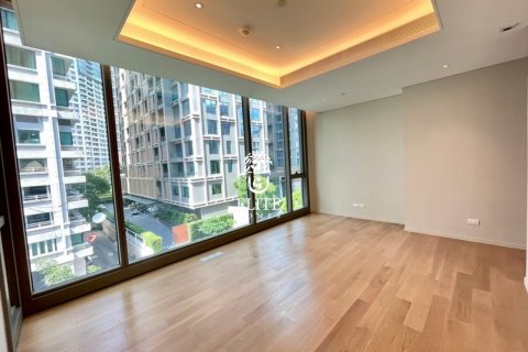 Condo in Pathum Wan, Bangkok, Thailand, 2 bedrooms  № 133979 - photo 17