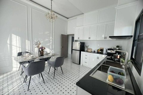 Villa in Chiang Mai, Thailand 3 bedrooms № 169348 - photo 26