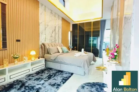 Casa de 3 dormitorios en Pattaya, Tailandia № 211349 - foto 10
