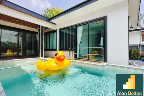 Casa de 3 dormitorios en Pattaya, Tailandia № 211349 - foto 4