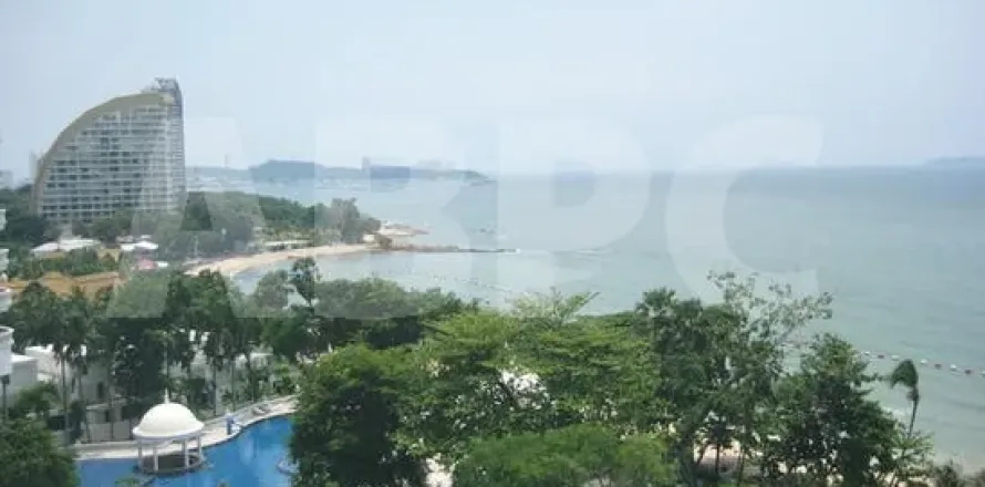 Condominio de 3 dormitorios en Pattaya, Tailandia № 211345