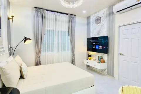 Casa de 3 dormitorios en Pattaya, Tailandia № 211348 - foto 15