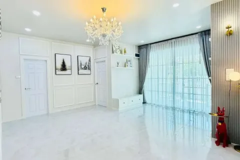 Casa de 3 dormitorios en Pattaya, Tailandia № 211348 - foto 9