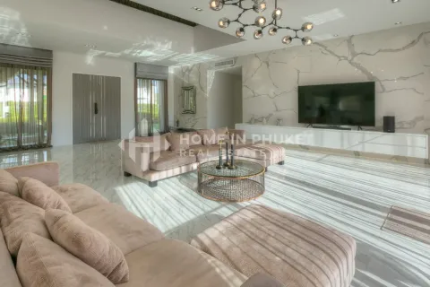 House in Phuket, Thailand 4 bedrooms № 209615 - photo 5