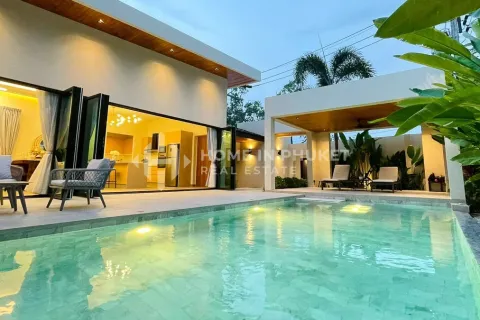 House in Phuket, Thailand 3 bedrooms № 209614 - photo 2