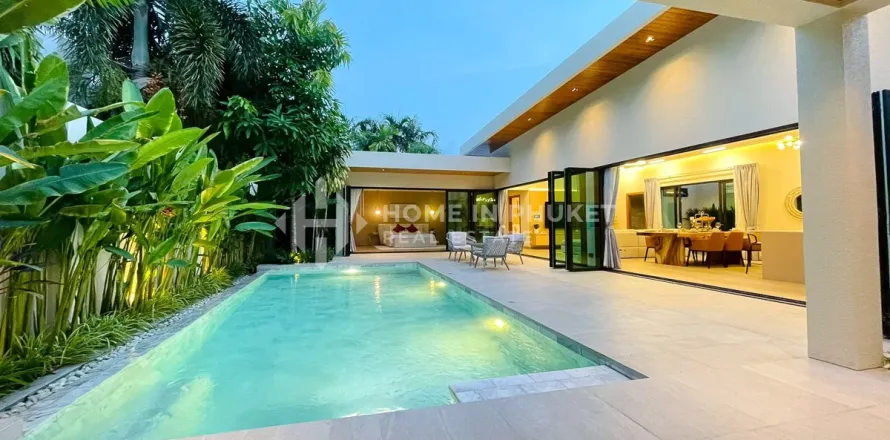 House in Phuket, Thailand 3 bedrooms № 209614