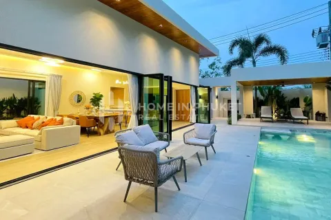 House in Phuket, Thailand 3 bedrooms № 209614 - photo 3