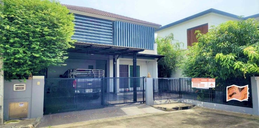 Дом в Патхумтхани, Таиланд с 3 спальнями  № 171684