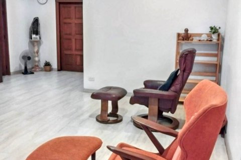 Кондоминиум с 3 спальнями в Бангкоке, Таиланд № 119035 - фото 8