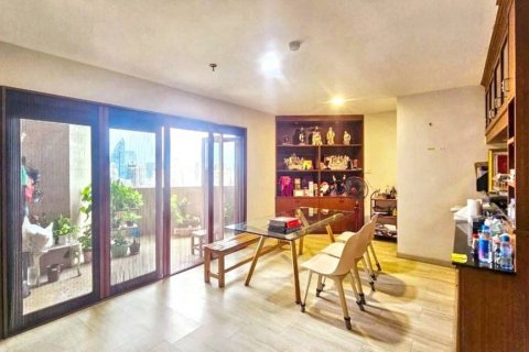 Кондоминиум с 3 спальнями в Бангкоке, Таиланд № 119035 - фото 1