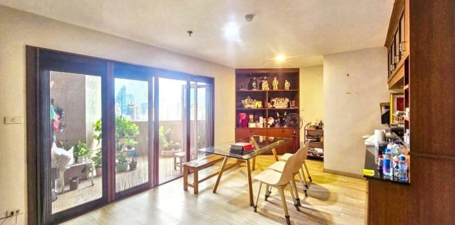 Кондоминиум с 3 спальнями в Бангкоке, Таиланд № 119035