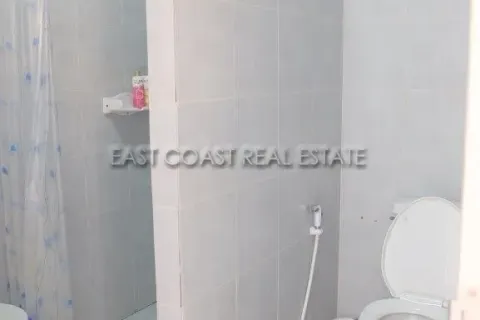 Casa de 6 dormitorios en Jomtien Beach, Pattaya, Tailandia № 213262 - foto 9