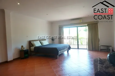 Casa de 3 dormitorios en Pattaya, Tailandia № 213257 - foto 30